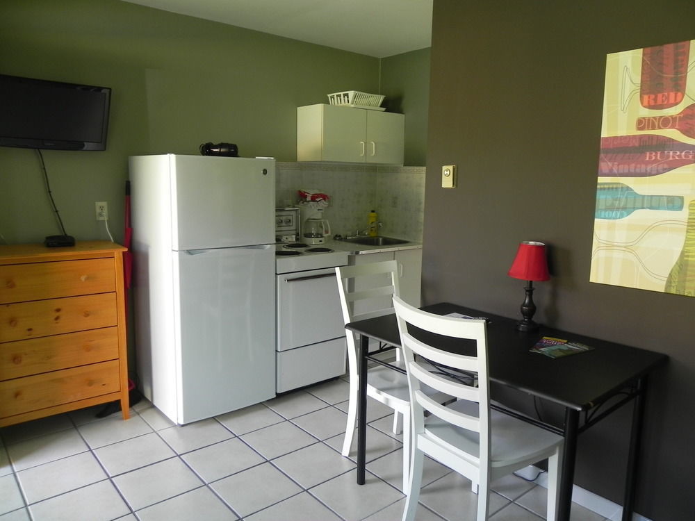 Naramata Courtyard Suites Dış mekan fotoğraf