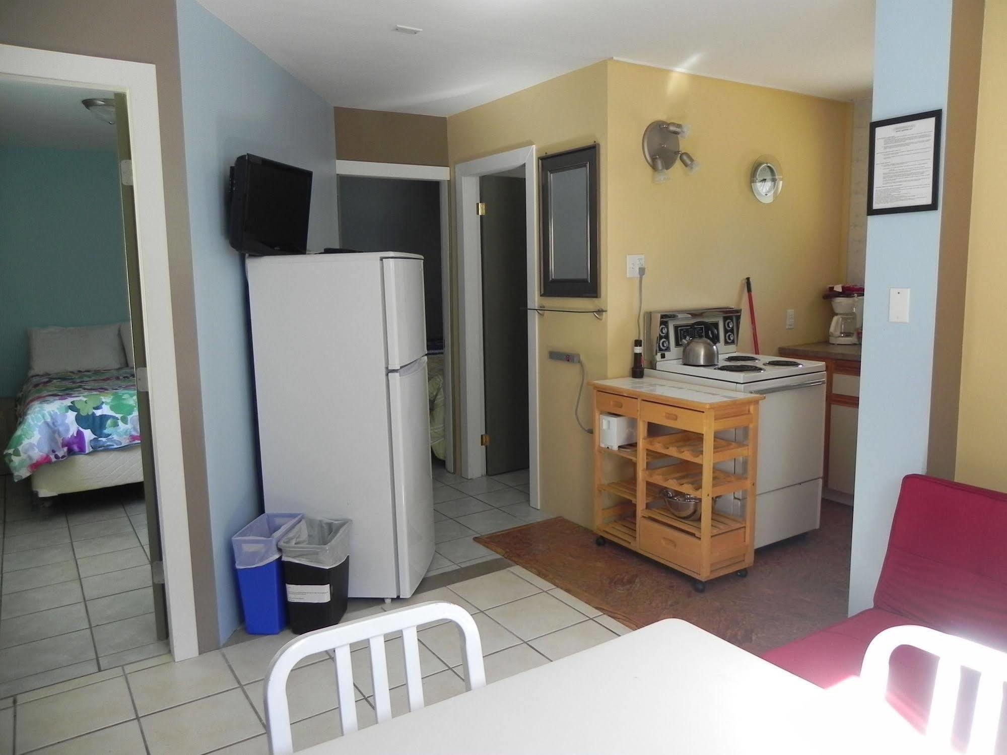 Naramata Courtyard Suites Dış mekan fotoğraf