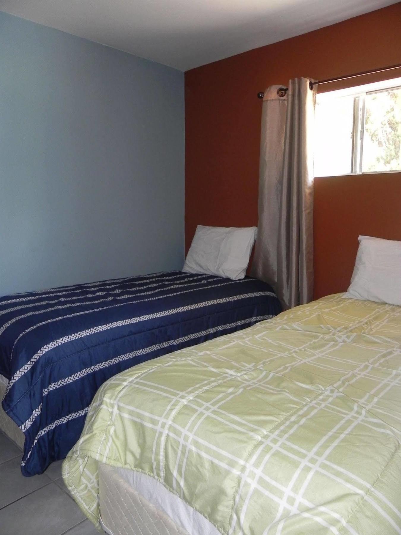 Naramata Courtyard Suites Dış mekan fotoğraf